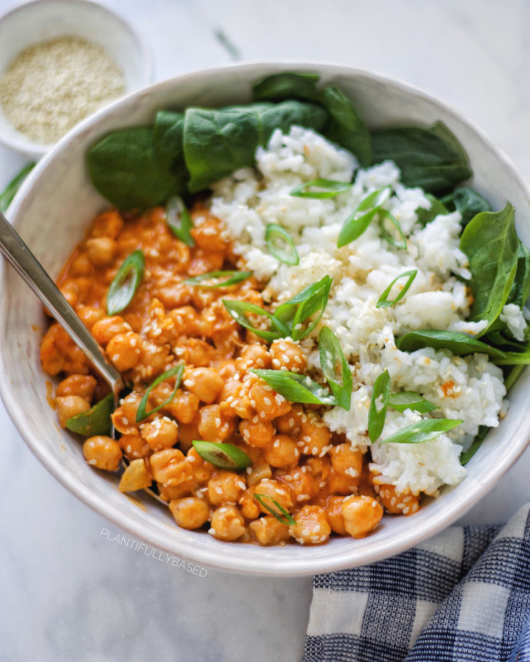 Creamy Thai Red Curry Chickpeas - Plantifully Based