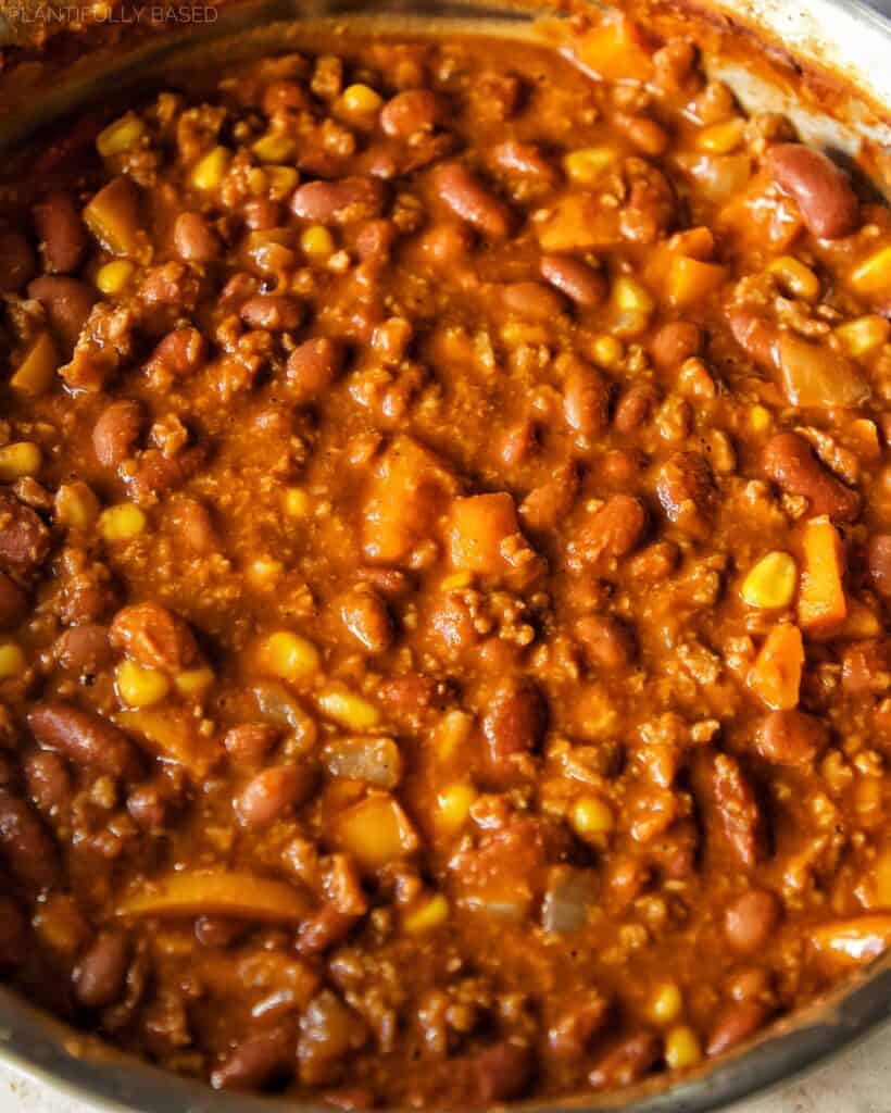 image of chili in pan