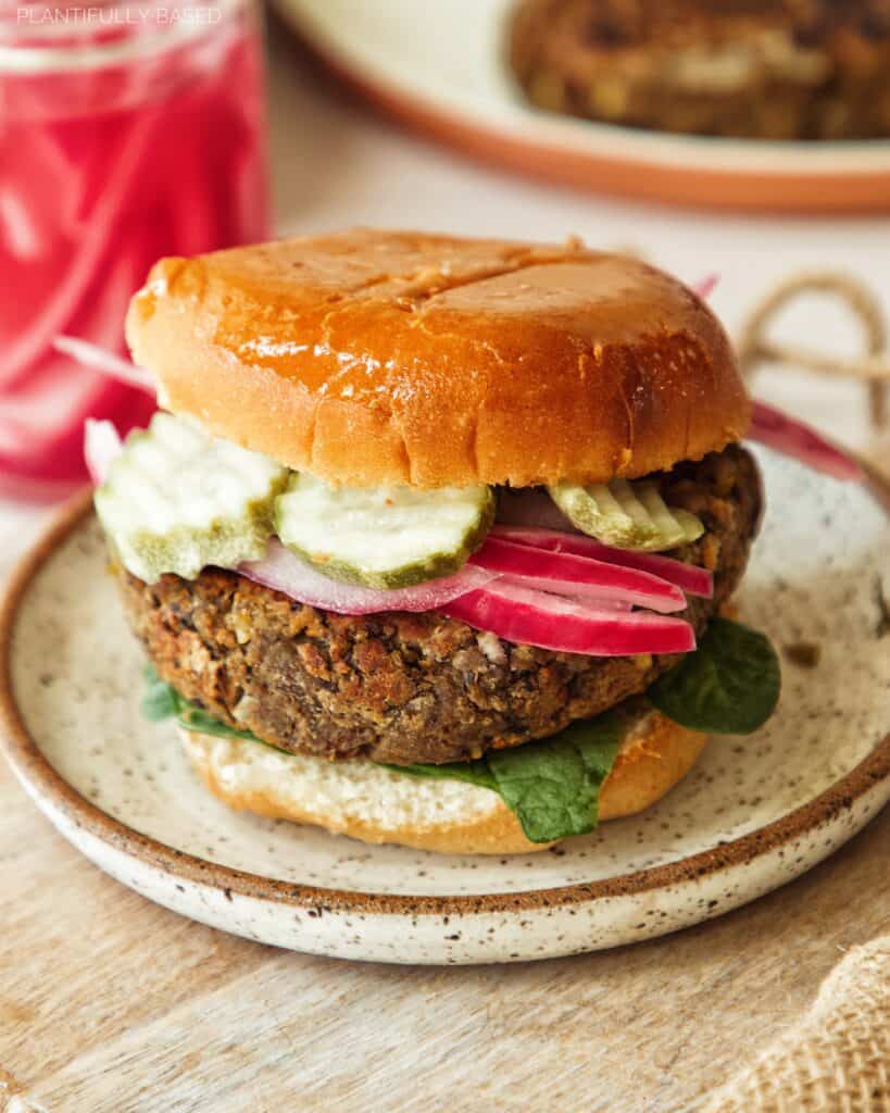 Lentil and Black Bean Veggie Burgers (Easy to Make)