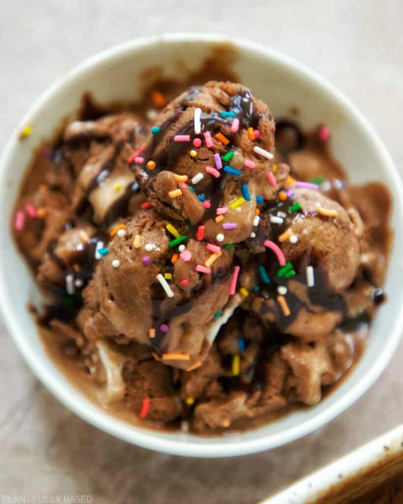 vegan chocolate ice cream