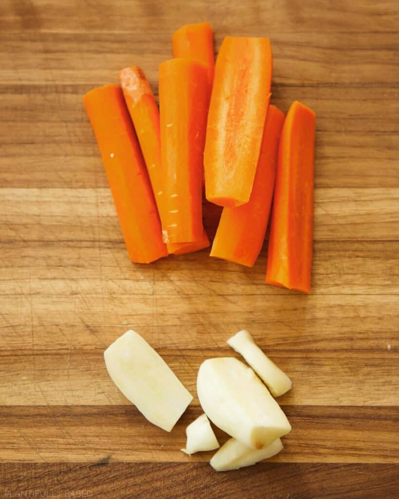 garlic and carrot chopped